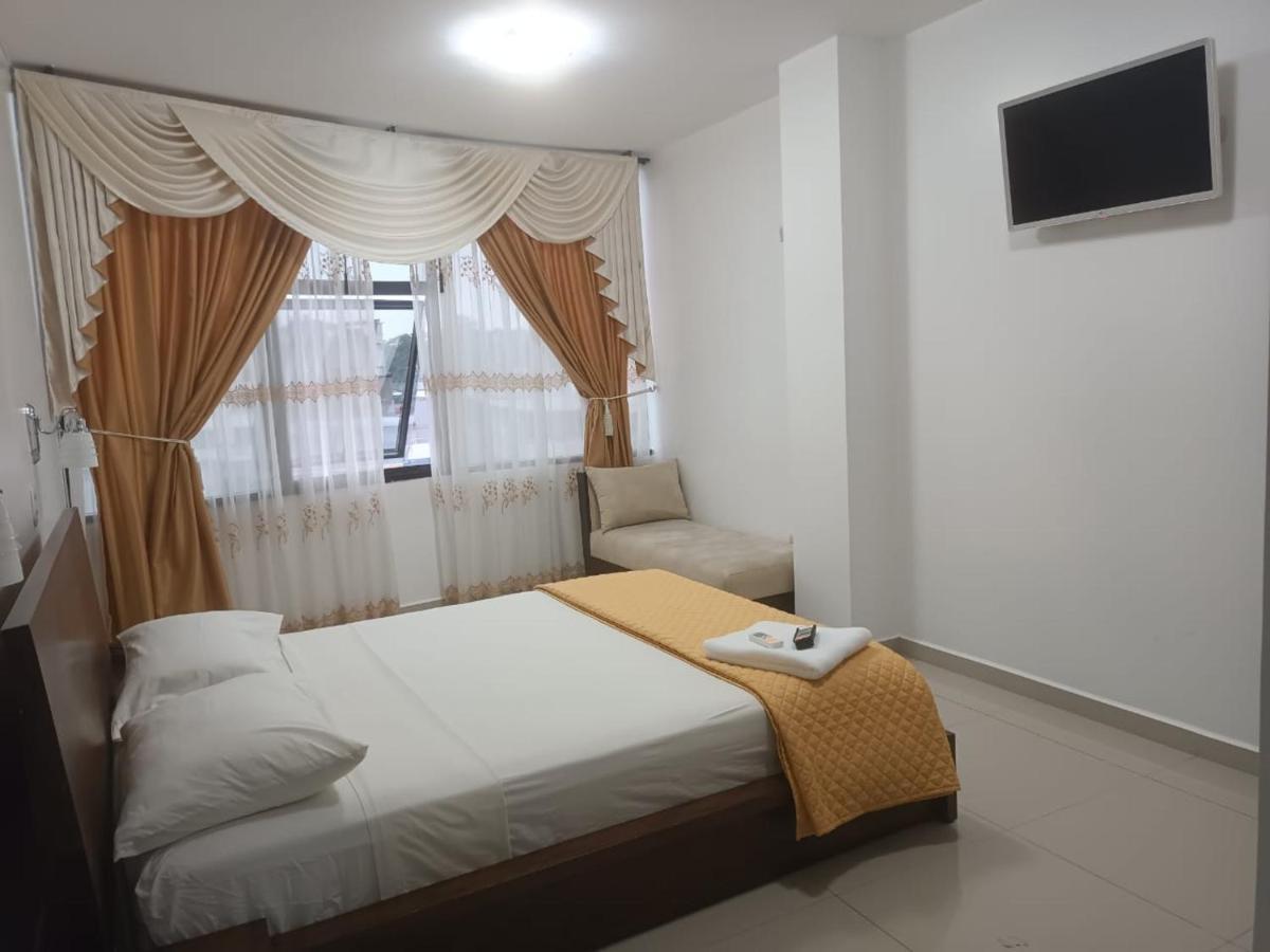 Hotel Quezada Hermanos 산토 도밍고 데 로스 콜로라도스 외부 사진